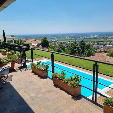 Belvedere Bed & Breakfast 4*